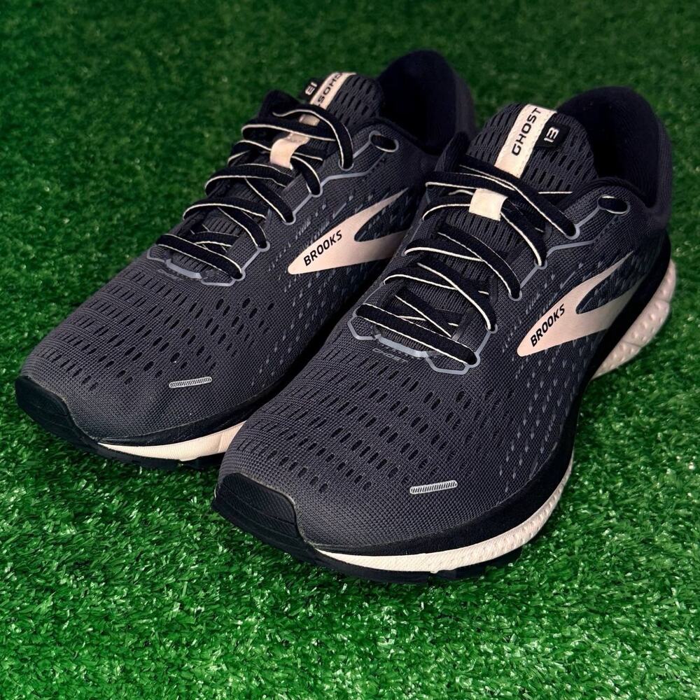 Brooks Ghost 13 Women’s Running Shoes 9B Black Pearl Violet Pre-Owned